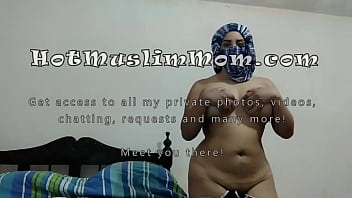 Fat Ass Arabic Slut Squirting Her Chubby Pussy On Camera